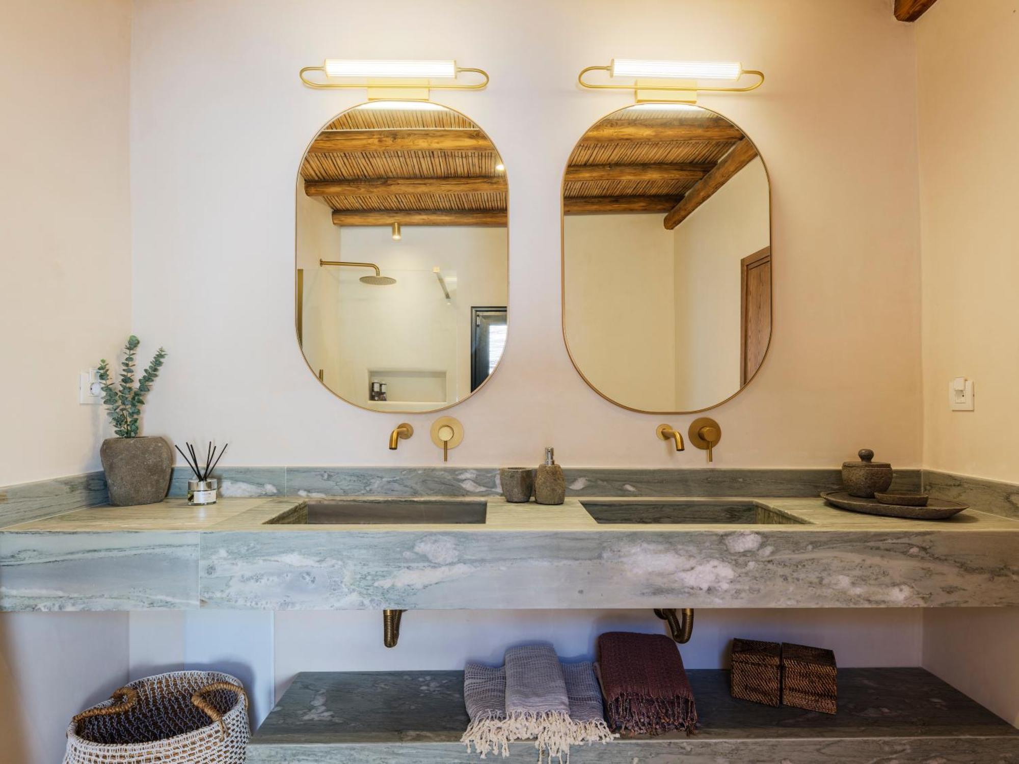 Illume Mykonos Plintri